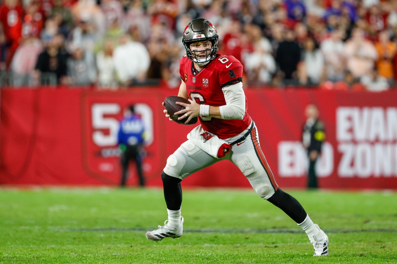 is-an-average-nfl-quarterback-worth-50-million-a-year