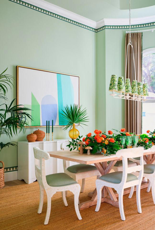 Designers are loving wallpaper borders again—here’s how to style them ...