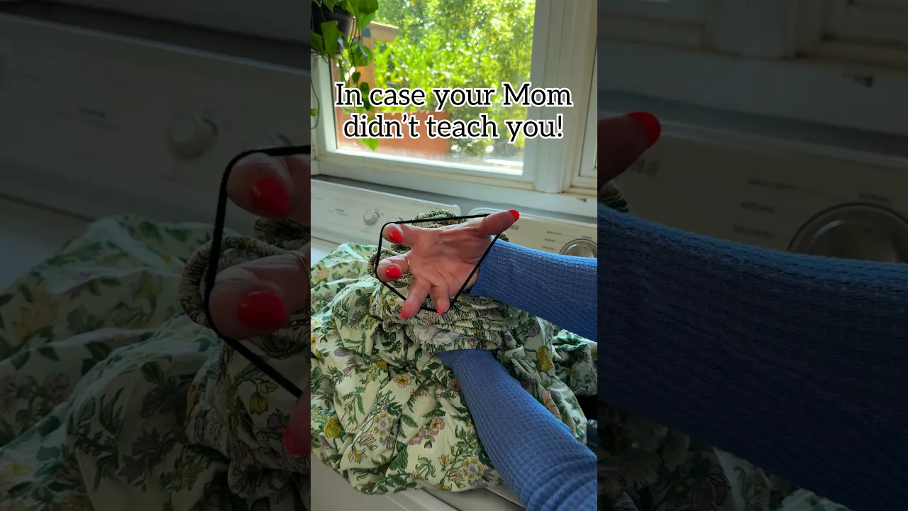 Use a hair tie to stop fitted sheets from gobbling up laundry #laundry ...