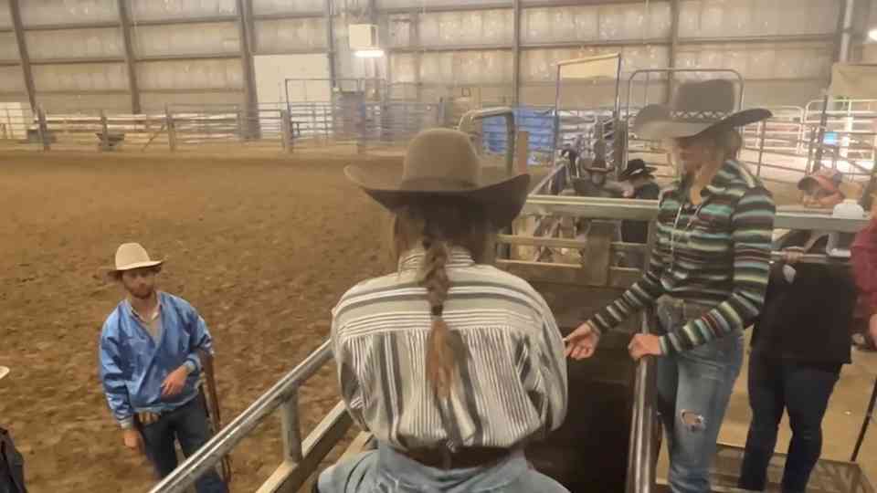 Riding my first bronc at a women's ranch bronc school vlog part 2