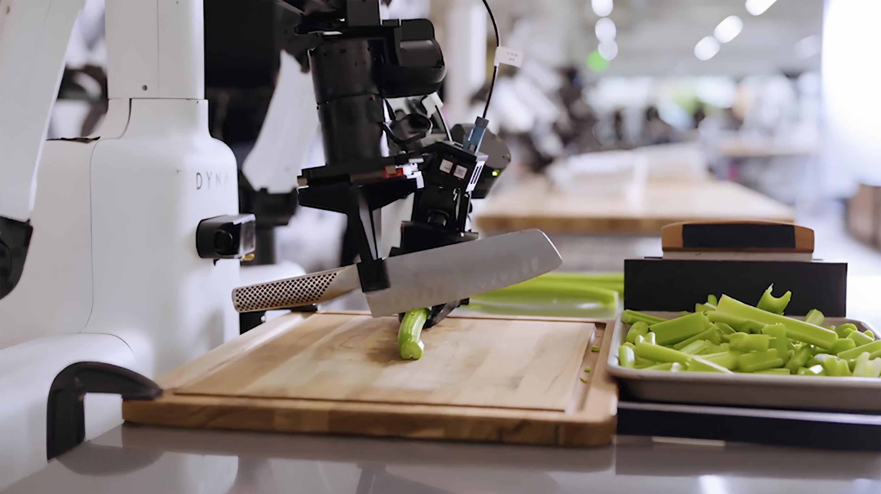 Dyna unveils robot foundation model that adapts to new tasks in 13 minutes