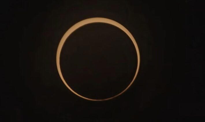 Eclipses solares ocorrem quando o Sol, a Lua e a Terra se alinham perfeitamente no céu. Foto: Observatório Nacional