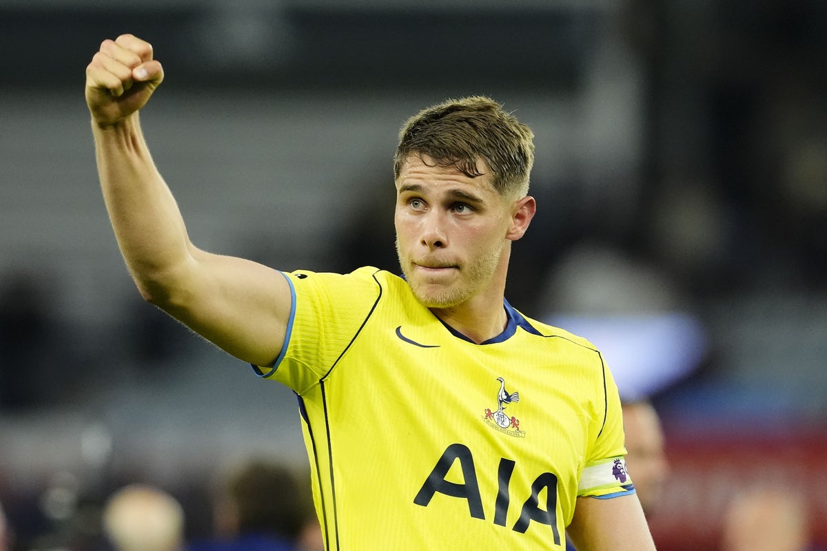 Micky van de Ven 'excited' for Spurs' future after signing new deal