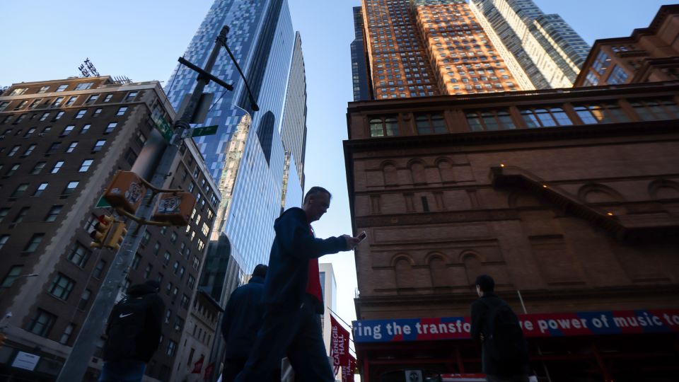 Judge orders pause of Mamdani's pied-à-terre tax rollout after homeowners sue. NYC says it will appeal ruling