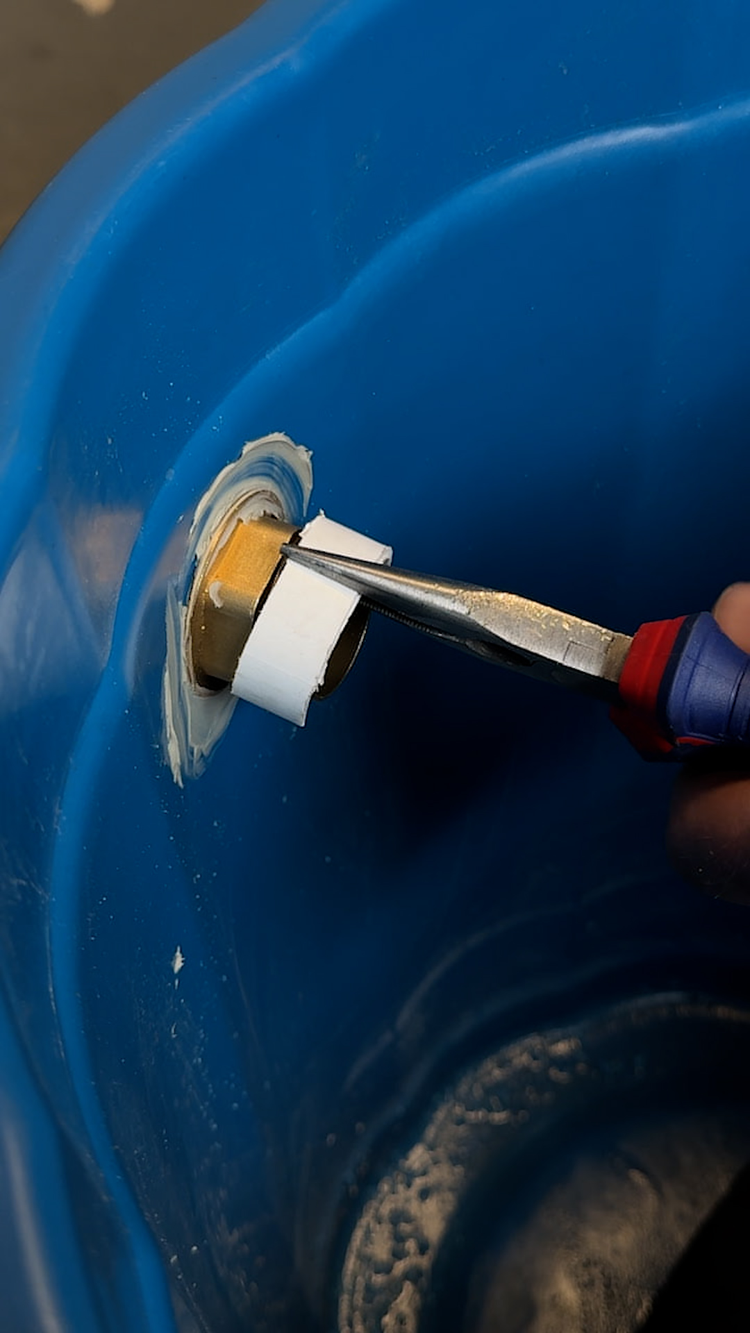 No-leak pipe fix method 💧