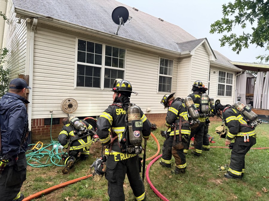 Lightning strike sparks house fire in Spring Hill