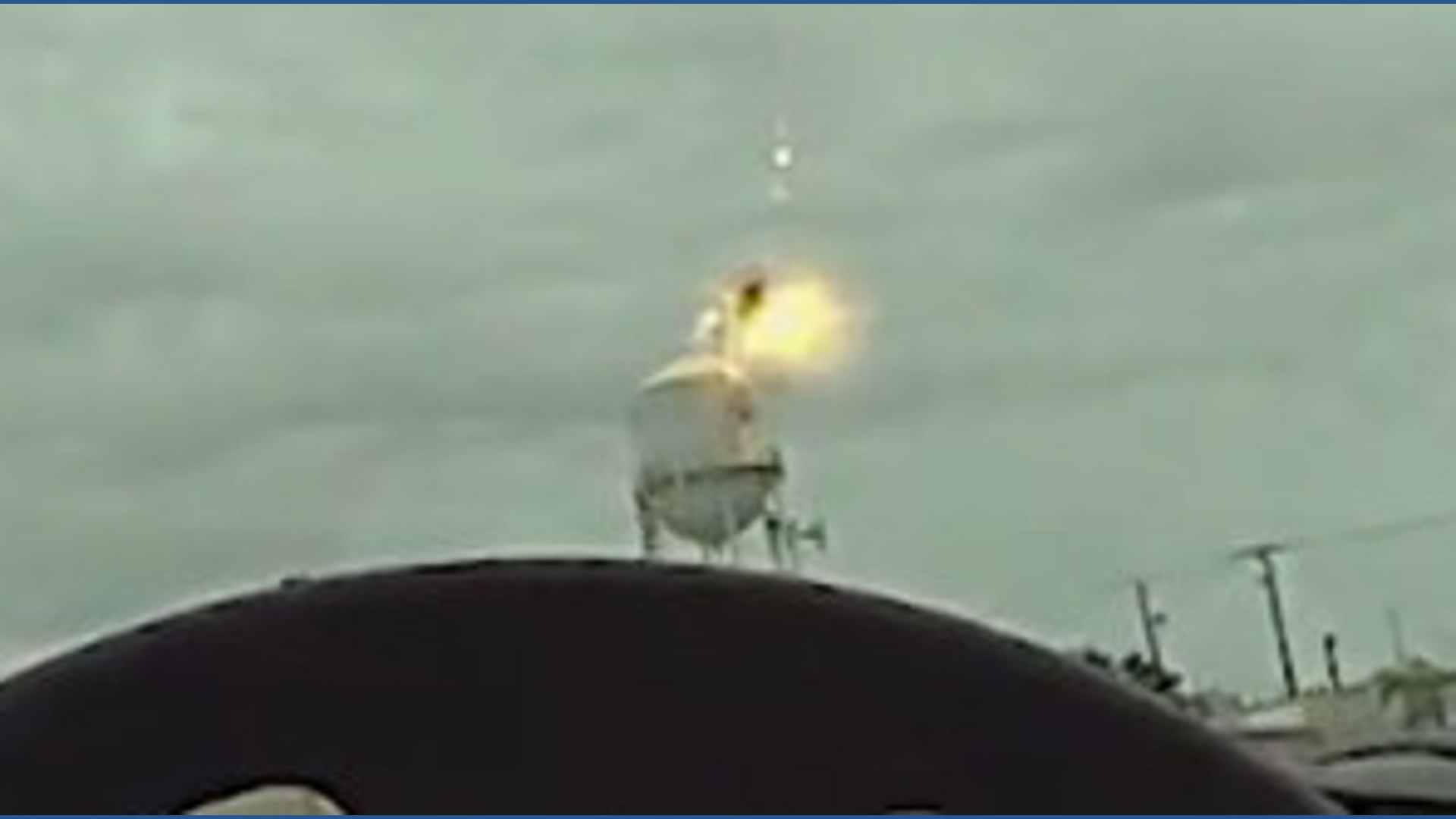 Lightning strikes water tower in Florida
