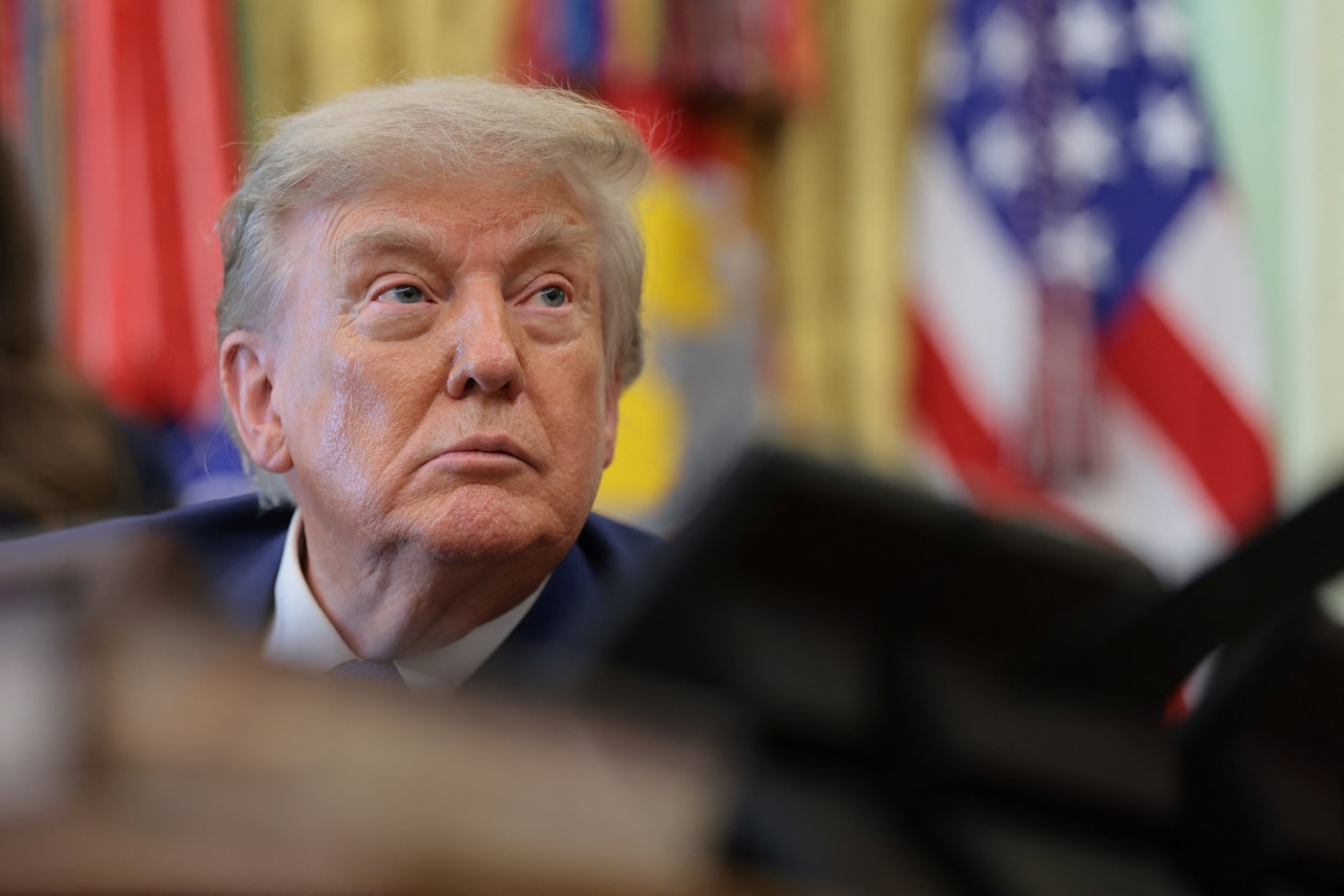 Trump shifts to economic pressure, again, as Iran won't meet his demands