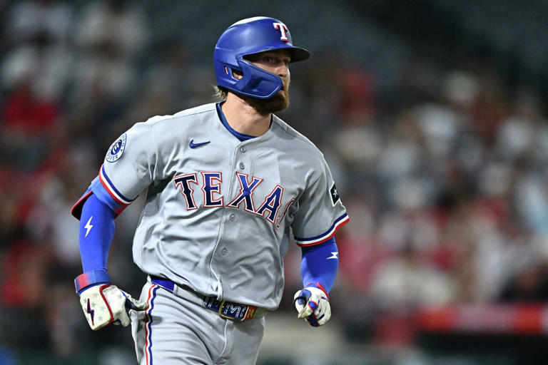 Texas Rangers scratch RF Brandon Nimmo prior to series finale vs. Toronto Blue Jays