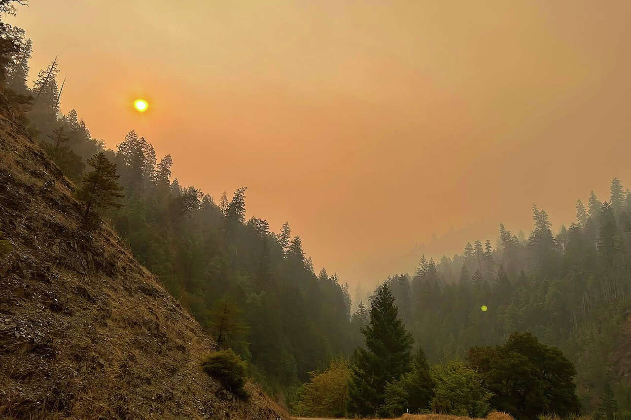 Uncontrolled NorCal wildfire surrounds highway, forcing indefinite closure