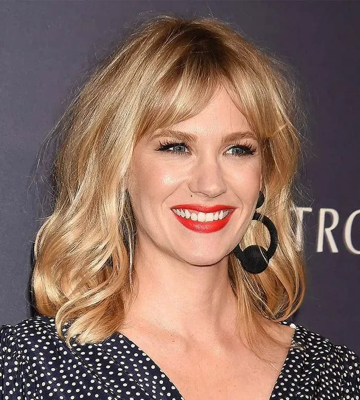 3 stylish medium-length haircuts for women over 40: wispy layered shag ...
