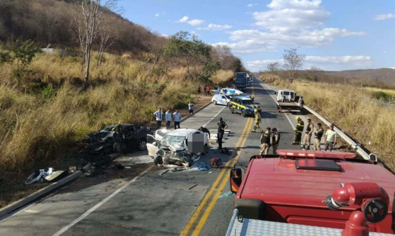 Acidente aconteceu no km 304 da BR-251 CBMMG/Divulgação