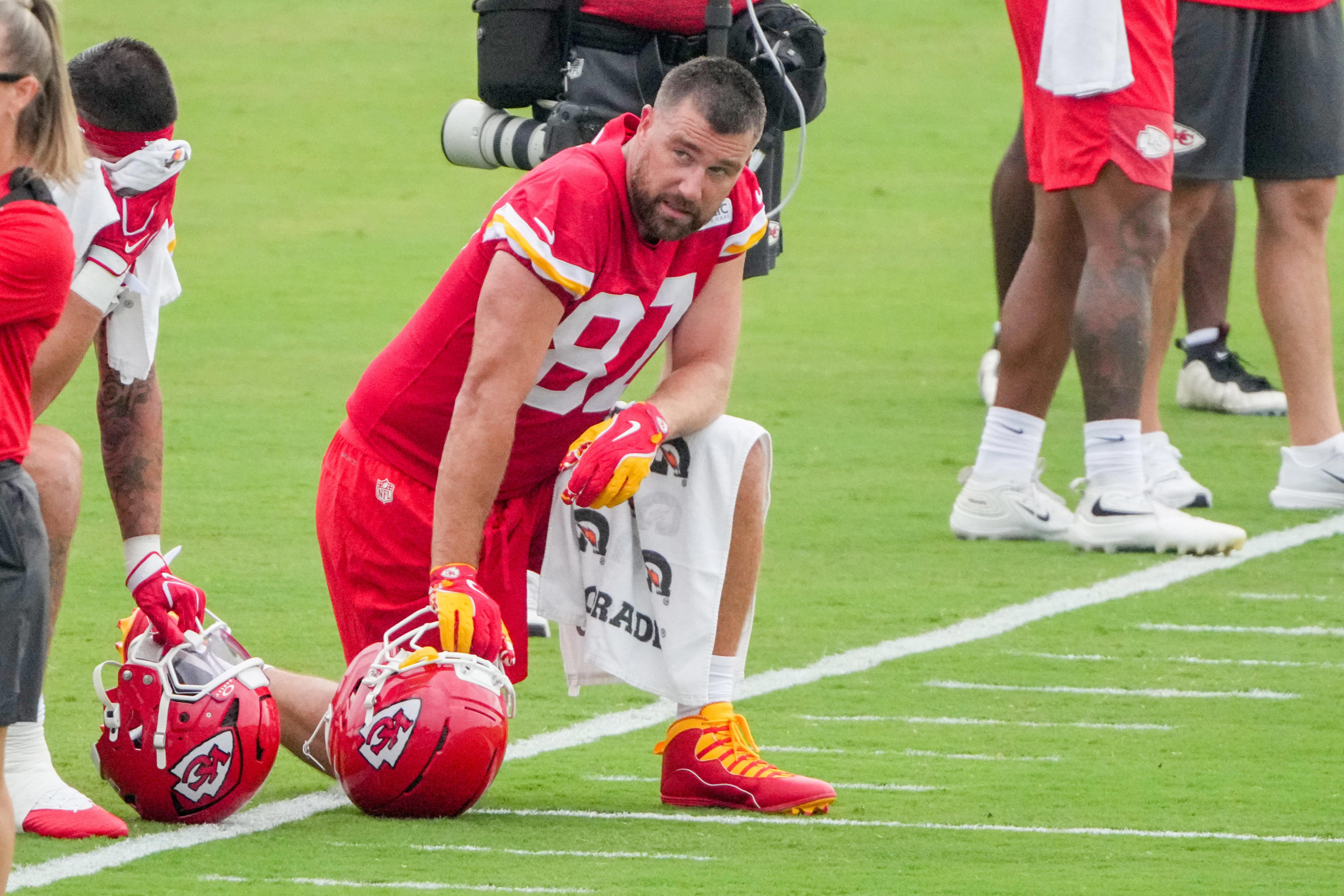 NFL analyst believes Travis Kelce is the key to the Chiefs' offense