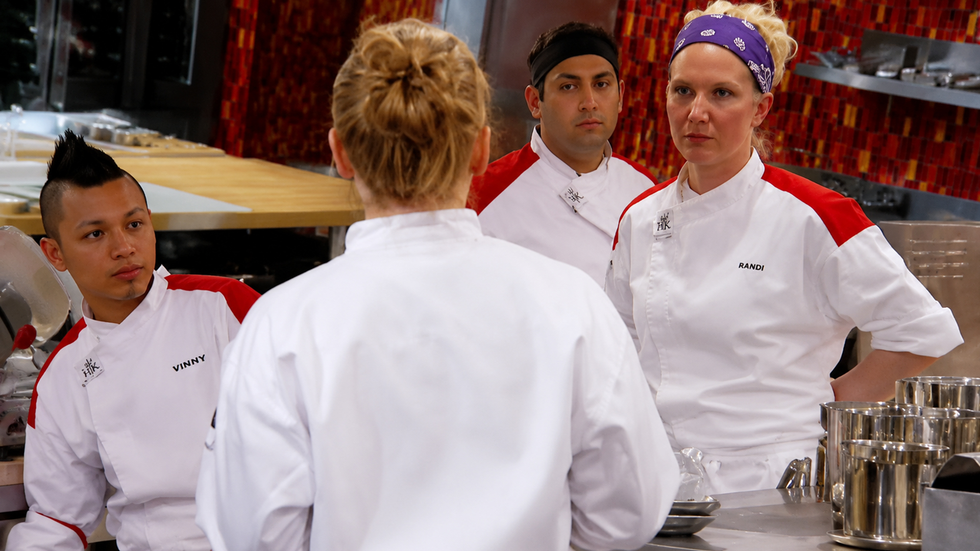 Christina and Petrozza prepare their teams for Hell's Kitchen final ...