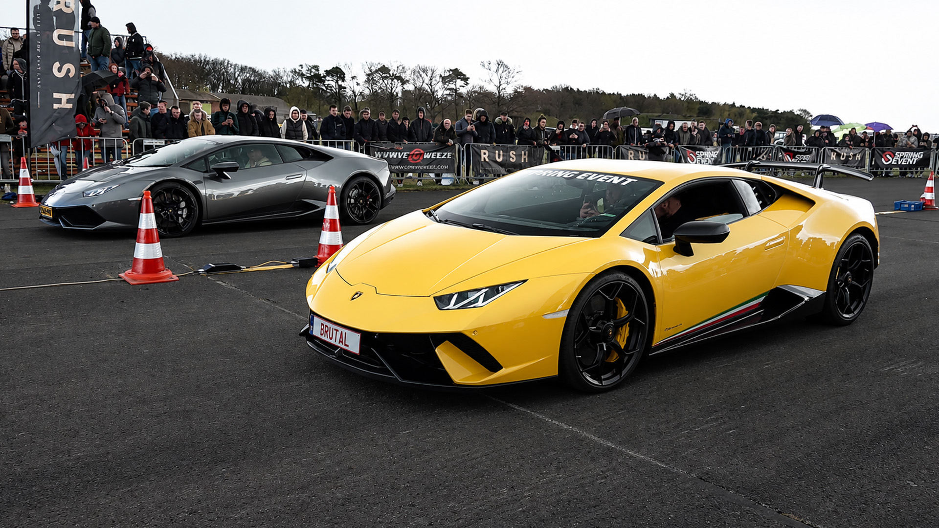 Which Lamborghini wins this straight line battle?
