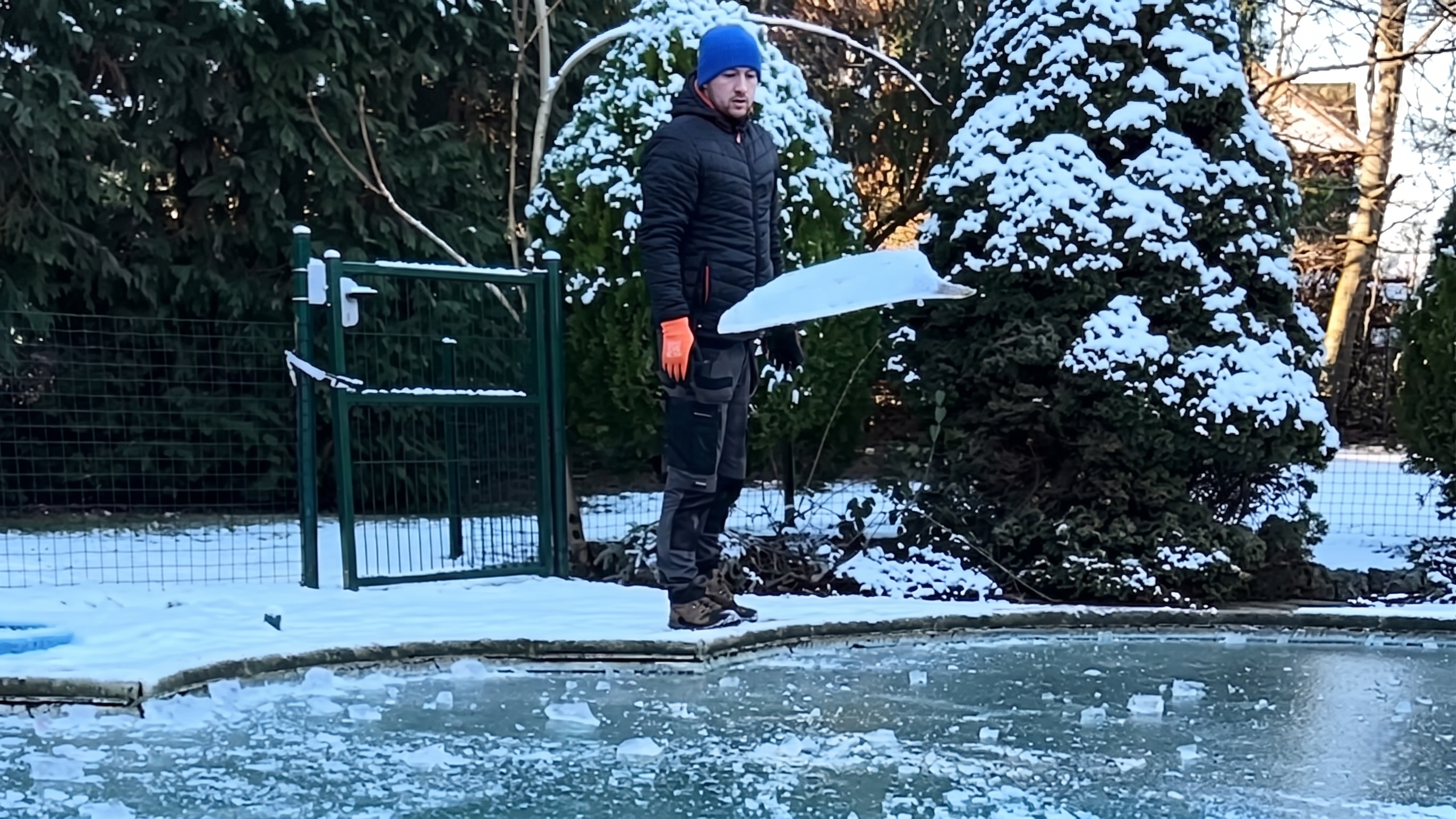 This is what a swimming pool looks like after a deep freeze