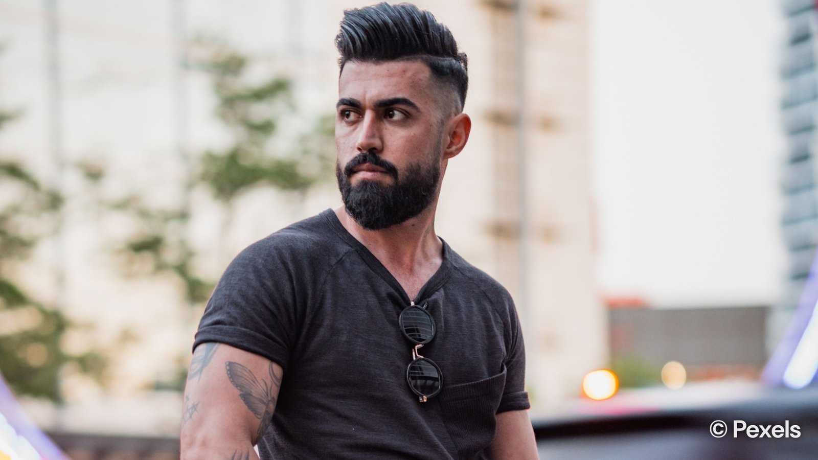 5 casual looks women love in men and 5 that can look immature