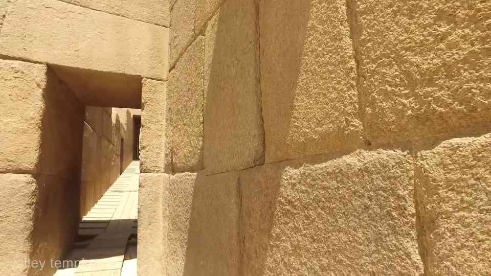 Scientists still cannot explain how these 1000 ton stones were moved