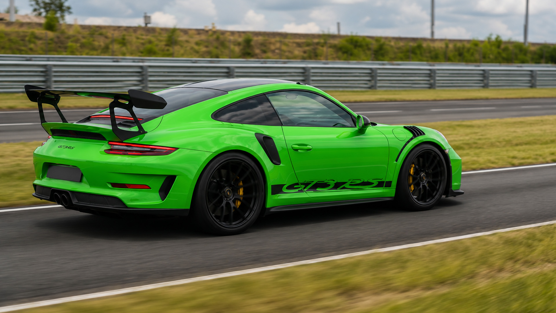 Which tire delivers the strongest braking grip?