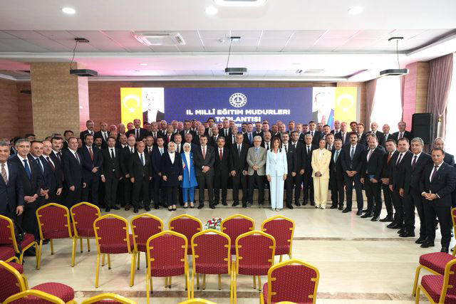 Bakan Tekin'den 81 ile talimat! Okullarda yeni dönem başlıyor