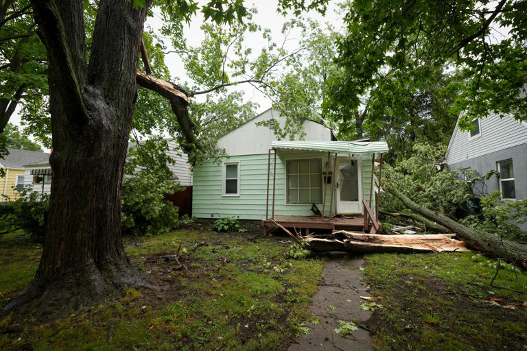 Flash flood warning issued for Franklin County, afternoon storms continue