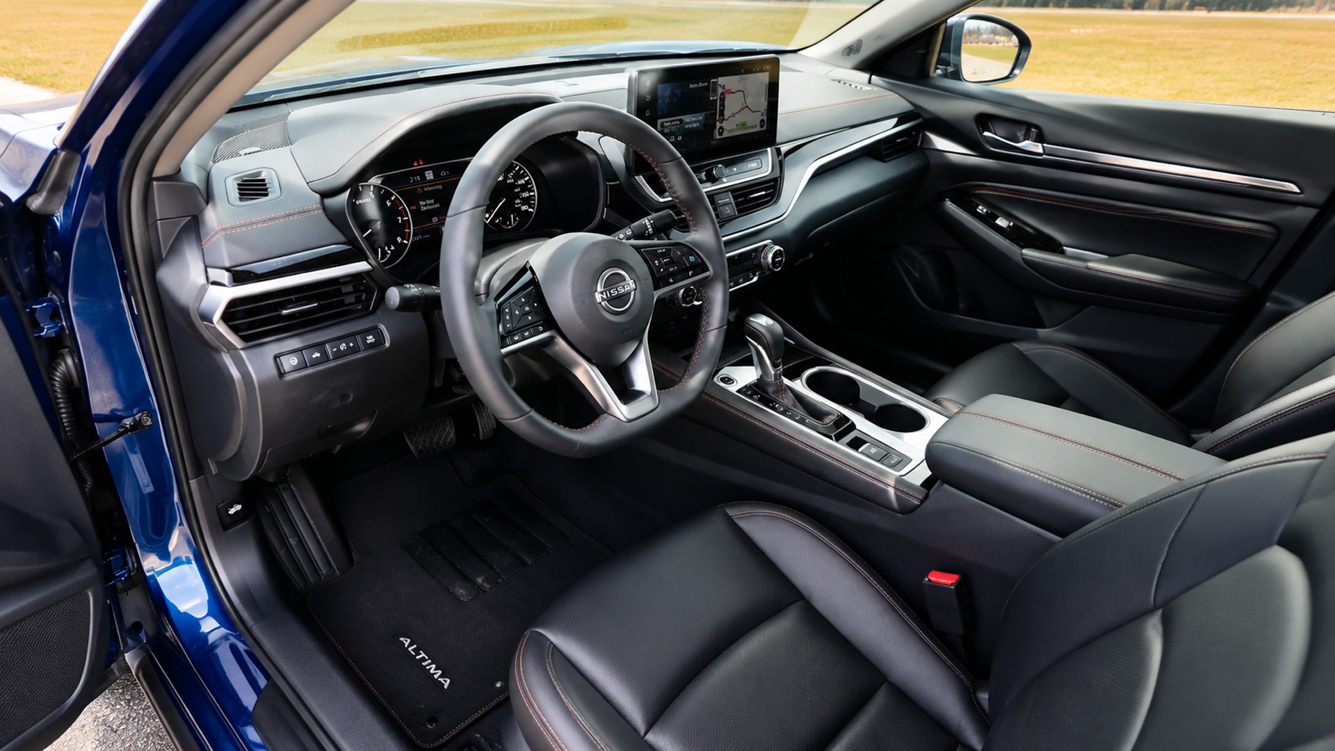 Nissan Altima SR VC-Turbo gets a 12.3-inch infotainment upgrade