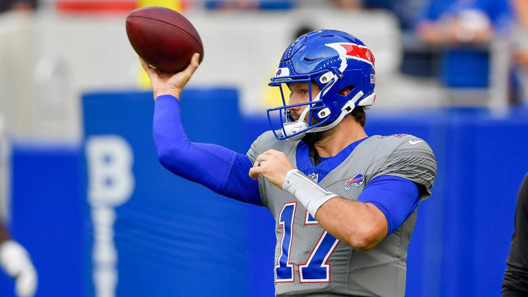 New fantasy football 2026 mock draft strategy, cheat sheet entering ...