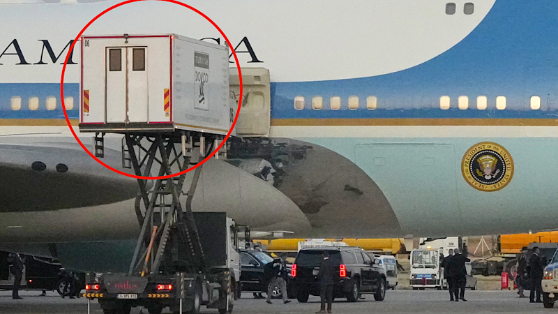 Trump used reporters, own staff as 'decoys' in Air Force One ruse