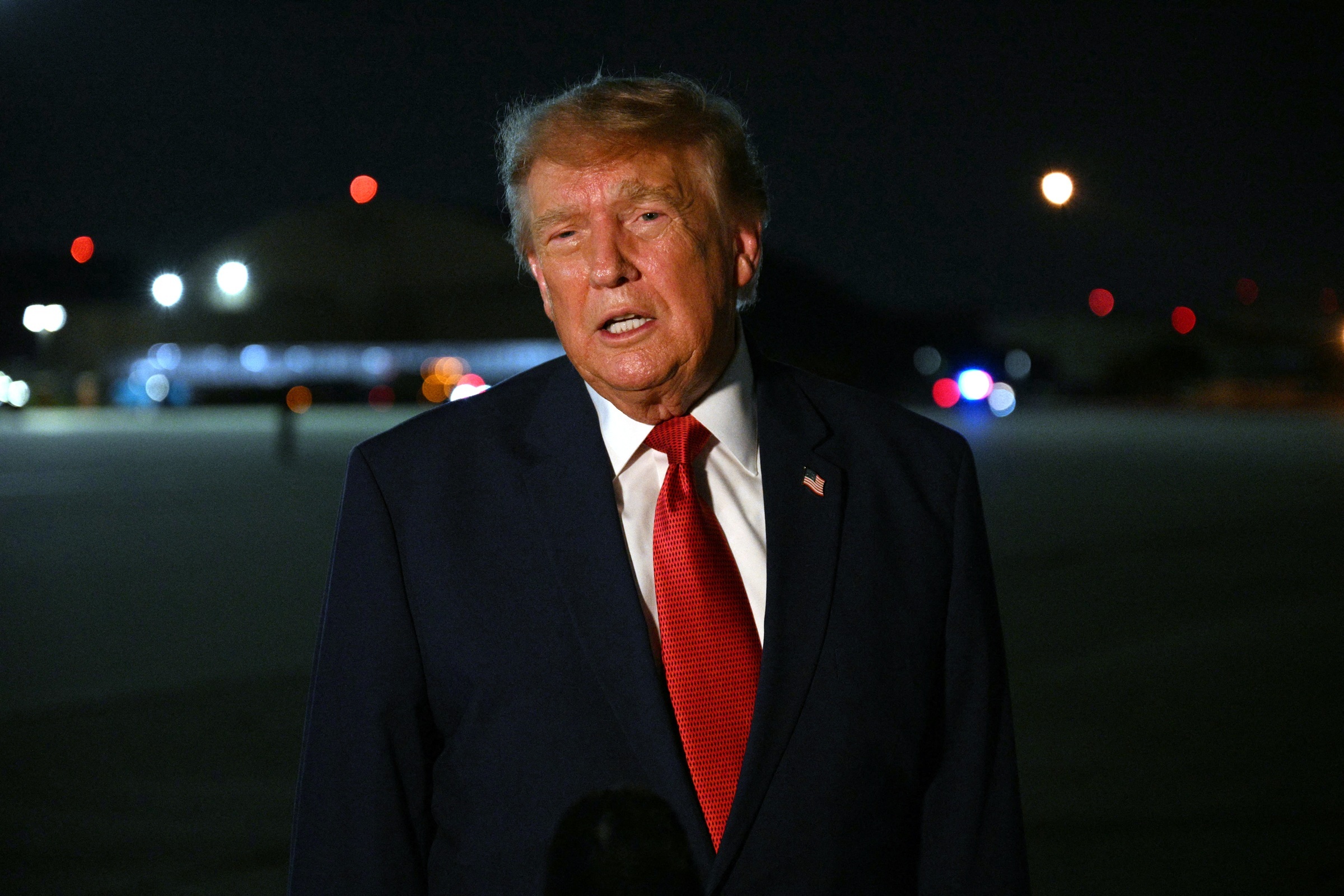 Ông Trump giải thích về quyết định đổi máy bay phút chót ở Thổ Nhĩ Kỳ