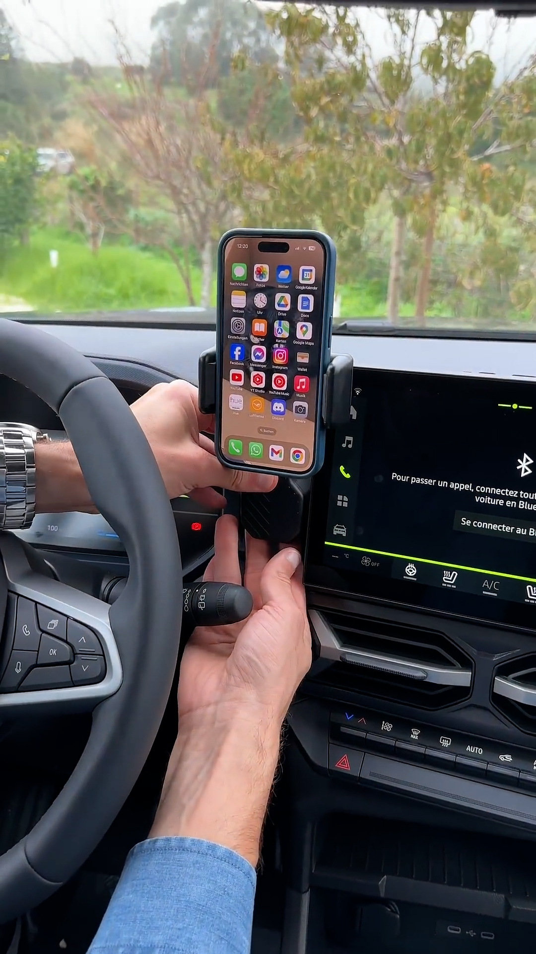 Understanding the Dacia Duster YouClip system and how it works