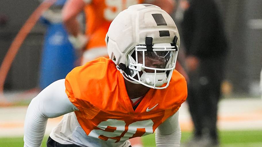 Boldly projecting the Tennessee football starting lineup ahead of the ...