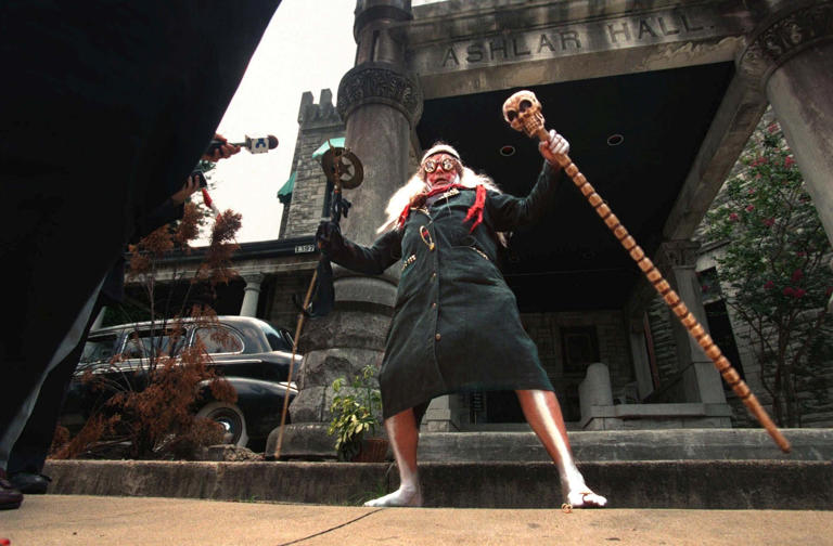 Eccentric Memphian, political candidate Robert 'Prince Mongo' Hodges dies