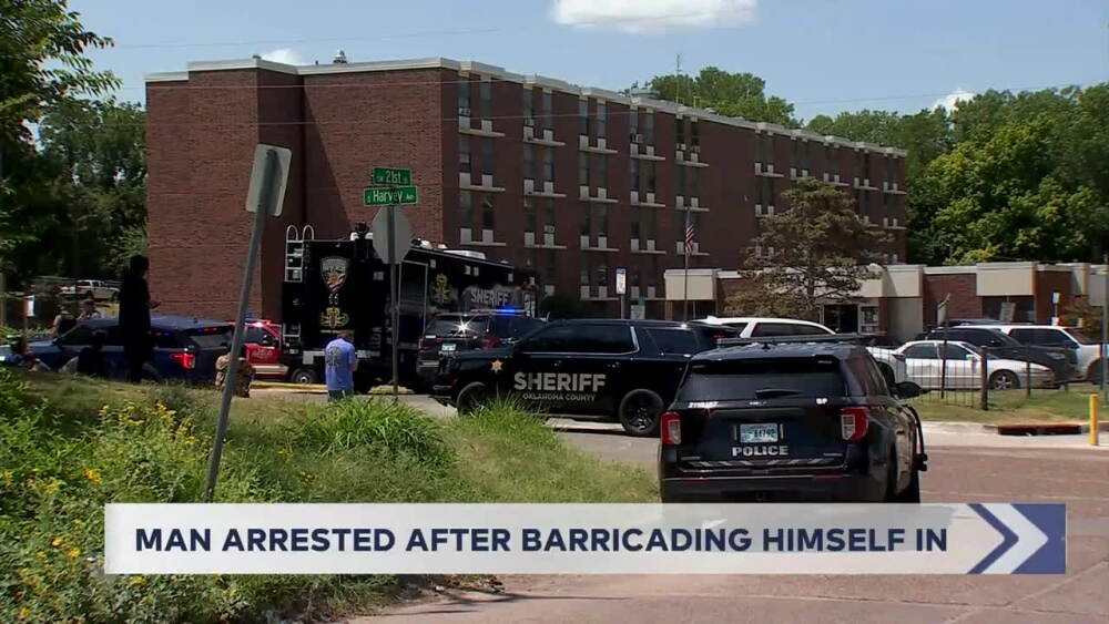 1 arrested after man barricades himself inside SW OKC apartment unit