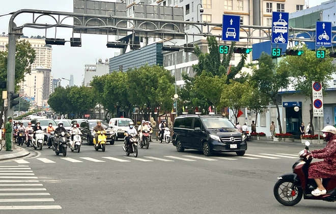 Thói quen quay đầu xe trên vạch đi bộ có thể bị phạt đến 3 triệu đồng
