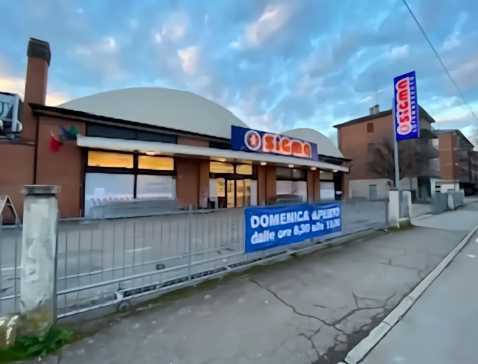 I supermercati restano aperti. Cambio d’insegna per Ecu e Sigma