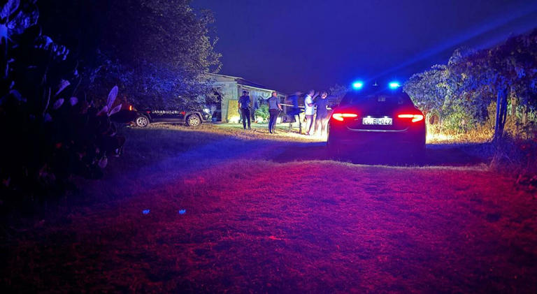 Macabra scoperta in un'azienda agricola: un uomo e una donna trovati morti in auto a Cisterna