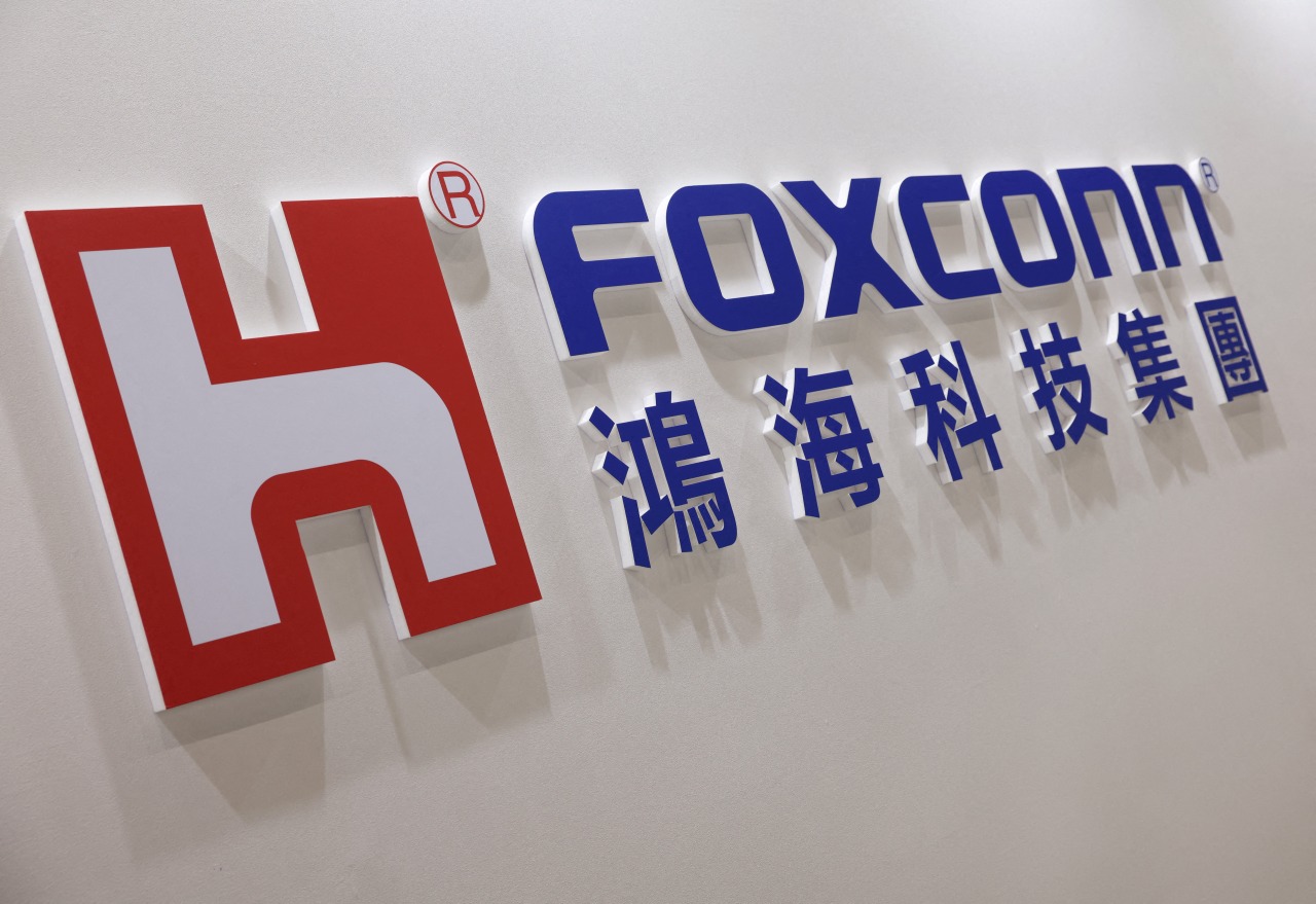 Foxconn ramping up global AI server production to ride booming cloud investment