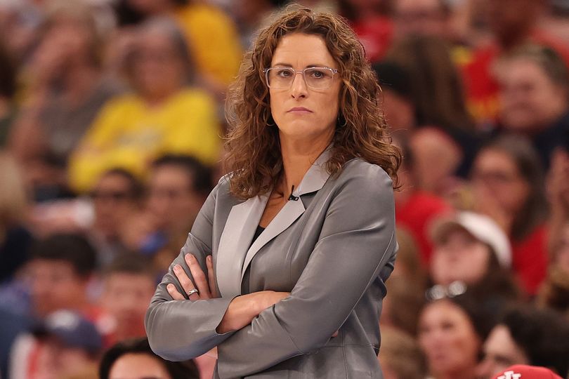 Head coach Stephanie White of the Indiana Fever looks on against the Chicago Sky during the first half at United Center on August 08, 2026 in Chicago, Illinois.