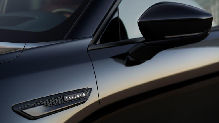 Mazda's $40K inline-six crossover embarrasses its downsized BMW and ...