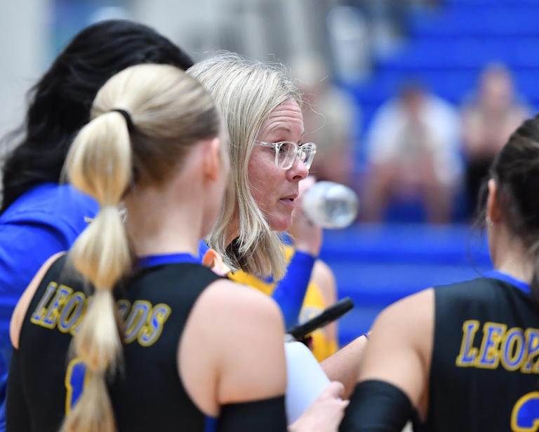 Texoma volleyball UIL bi-district playoff matchups, scores (Oct. 29 ...