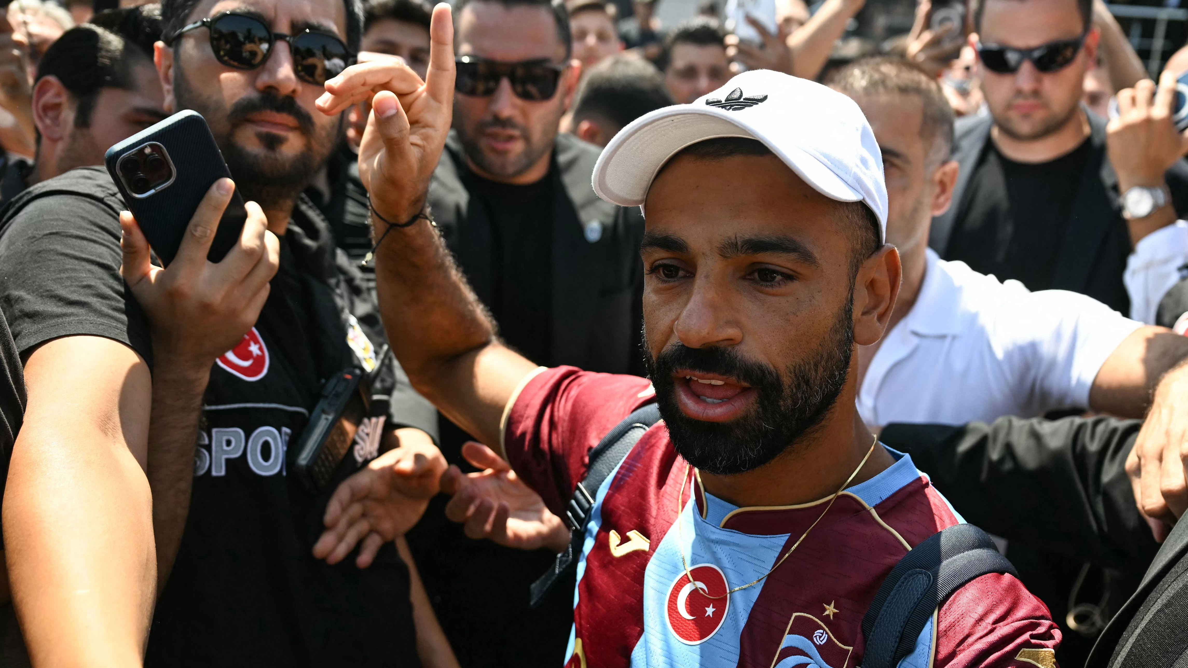 Eines der anderen Angebote war viermal so hoch: Was hinter dem spektakulären Transfer von Mohamed Salah steckt