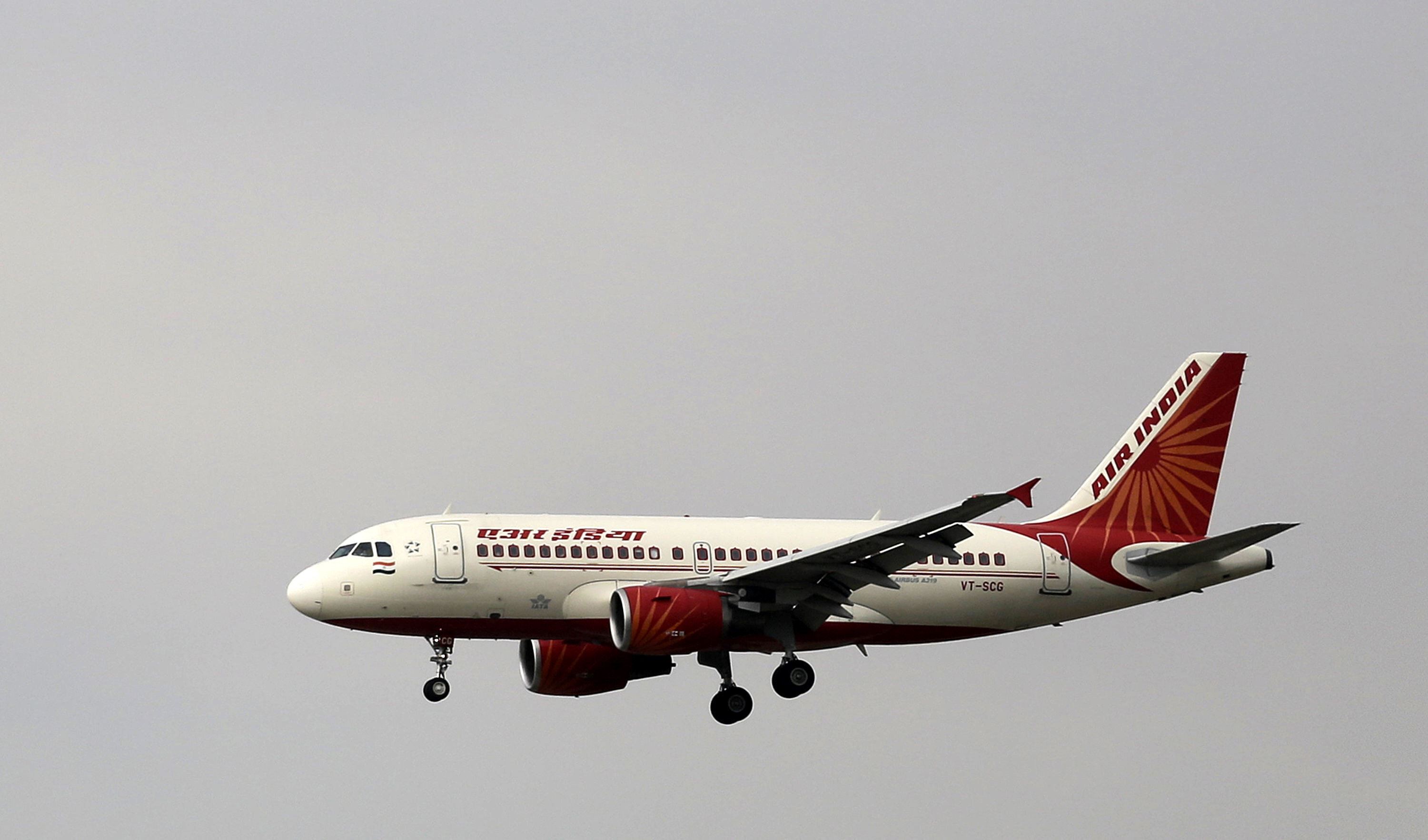 Report: Pilot fails drug test after midair drop