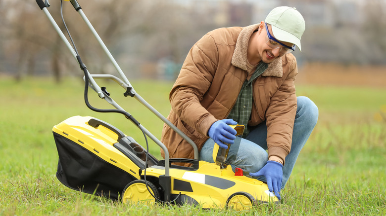 The lawn mower parts you should replace every 100 operating hours or less