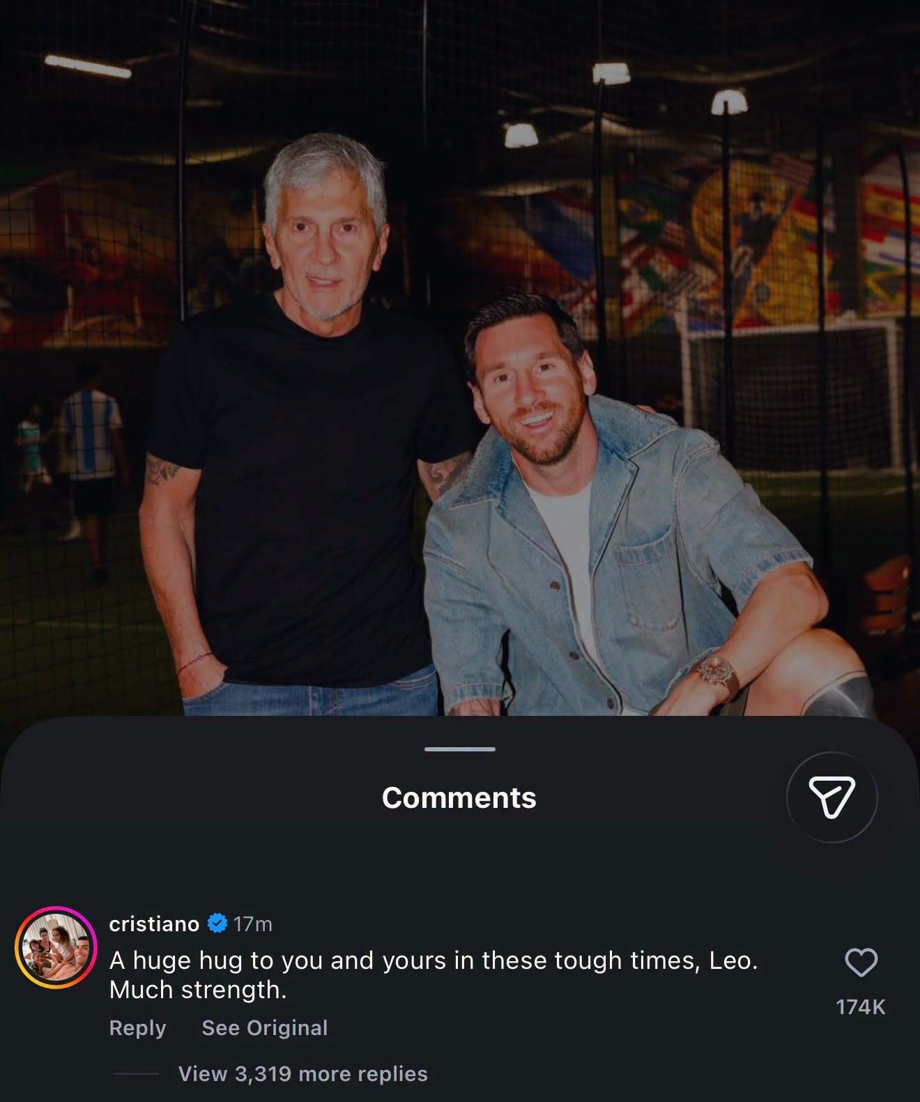Ronaldo an ủi Messi về nỗi đau mất cha