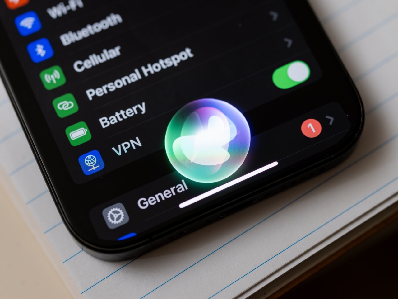 Apple in talks to pay publishers to improve AI-powered Siri