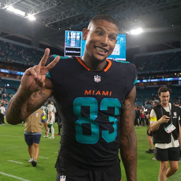 Free agent TE Darren Waller, Panthers agree to 1-year deal
