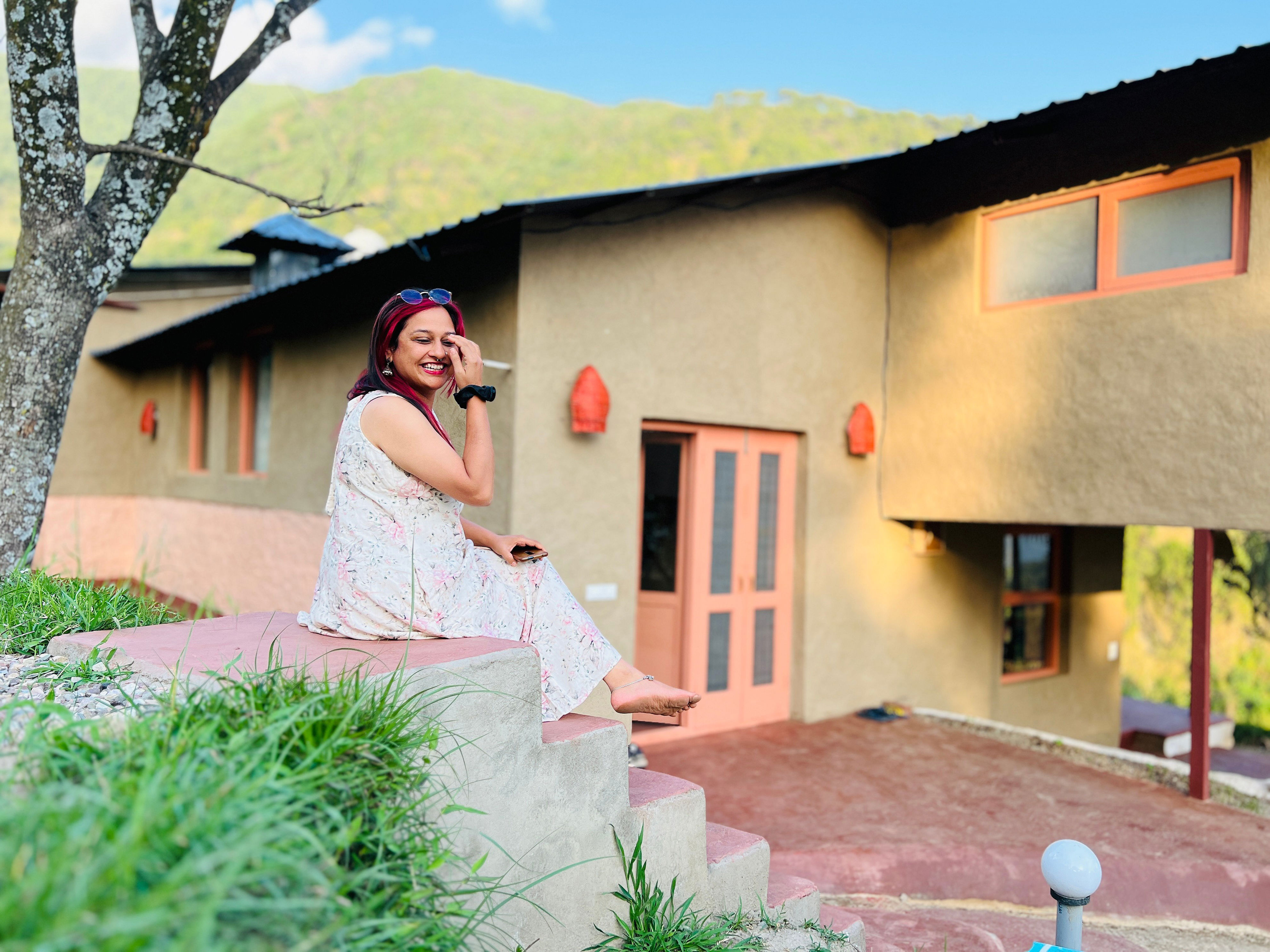 Building her Musafir Café