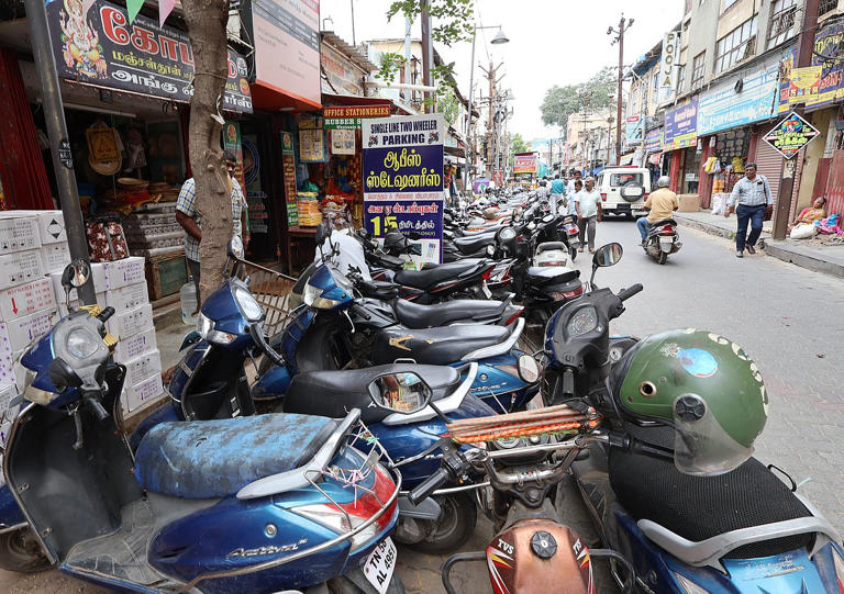Madurai Parking Crisis Continues Despite MLCPs