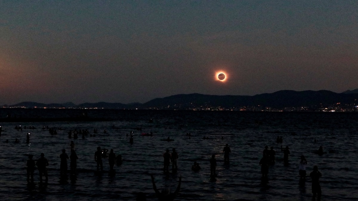 Missed total solar eclipse? Here are the pictures, and when it will ...