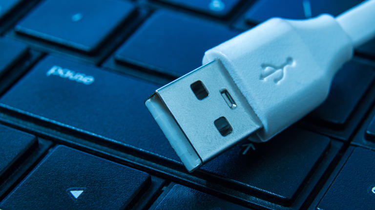 New Windows zero-day flaw could give hackers deep access to your PC ...